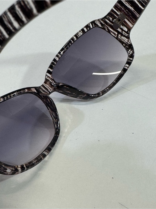 Nine West Black & White Striped Oversized Sunglasses Y2K main image 9
